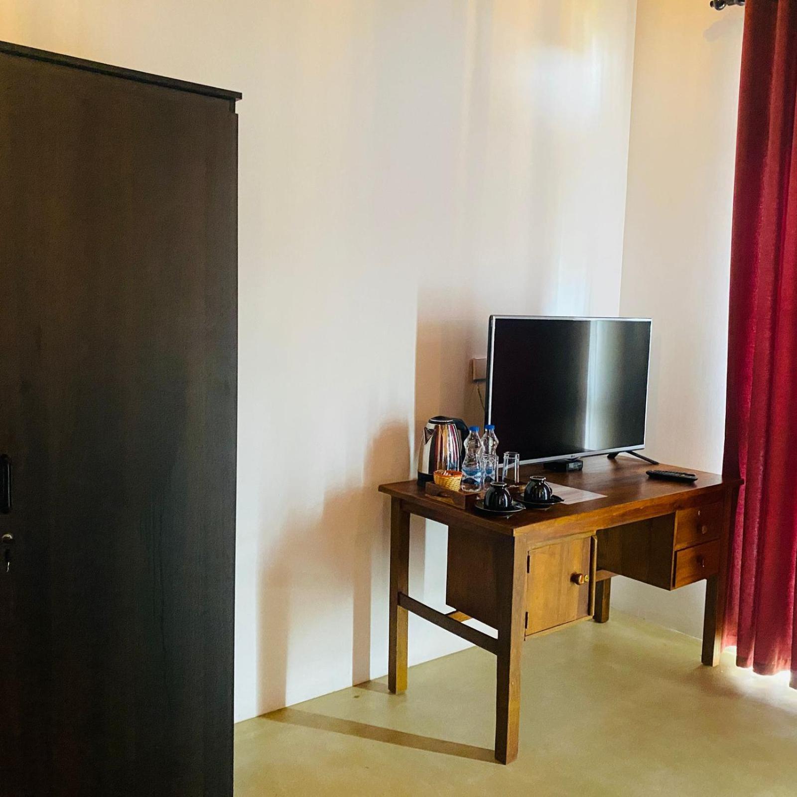 Shima Guni Beach Club Hotel Matara Habitación foto