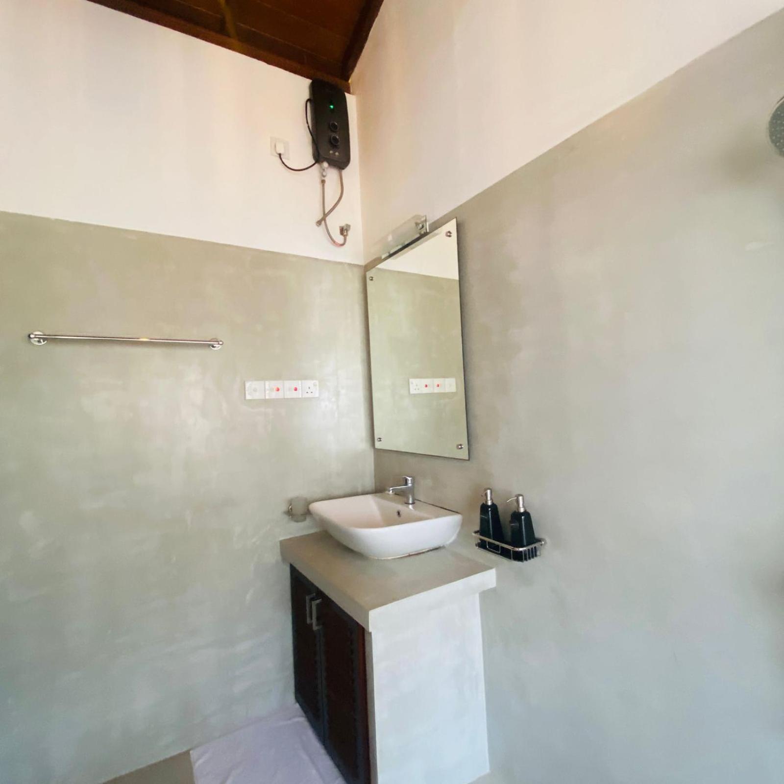 Shima Guni Beach Club Hotel Matara Habitación foto